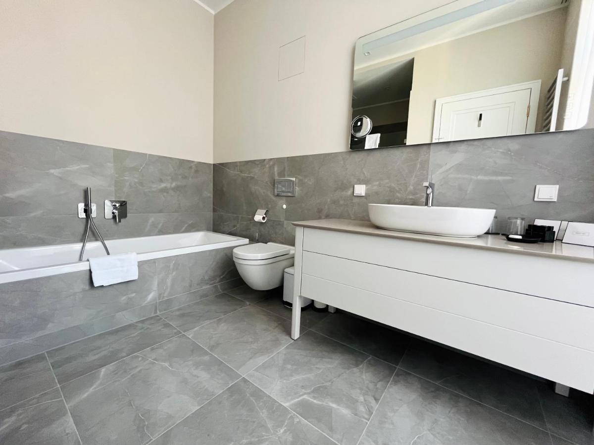 Luxury Home / 3-Raum-Suite An Der Frauenkirche / 4 Dresden Bagian luar foto