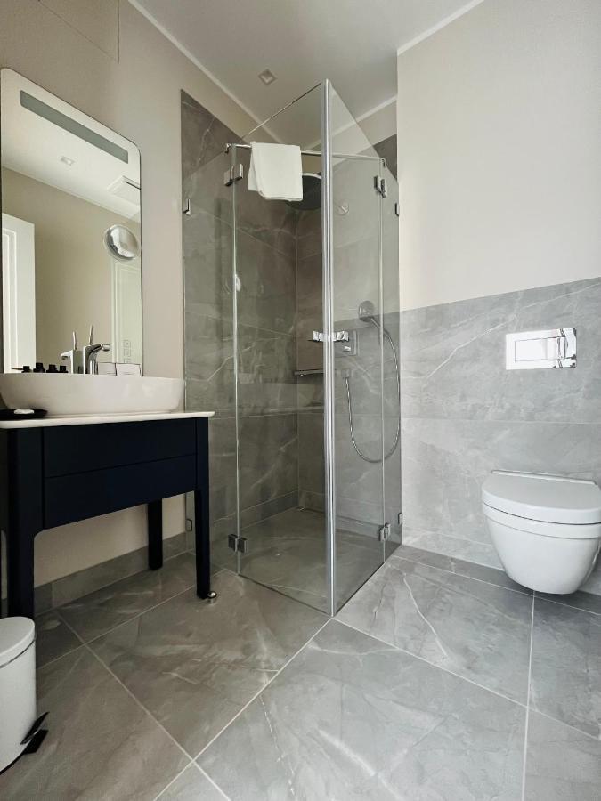 Luxury Home / 3-Raum-Suite An Der Frauenkirche / 4 Dresden Bagian luar foto