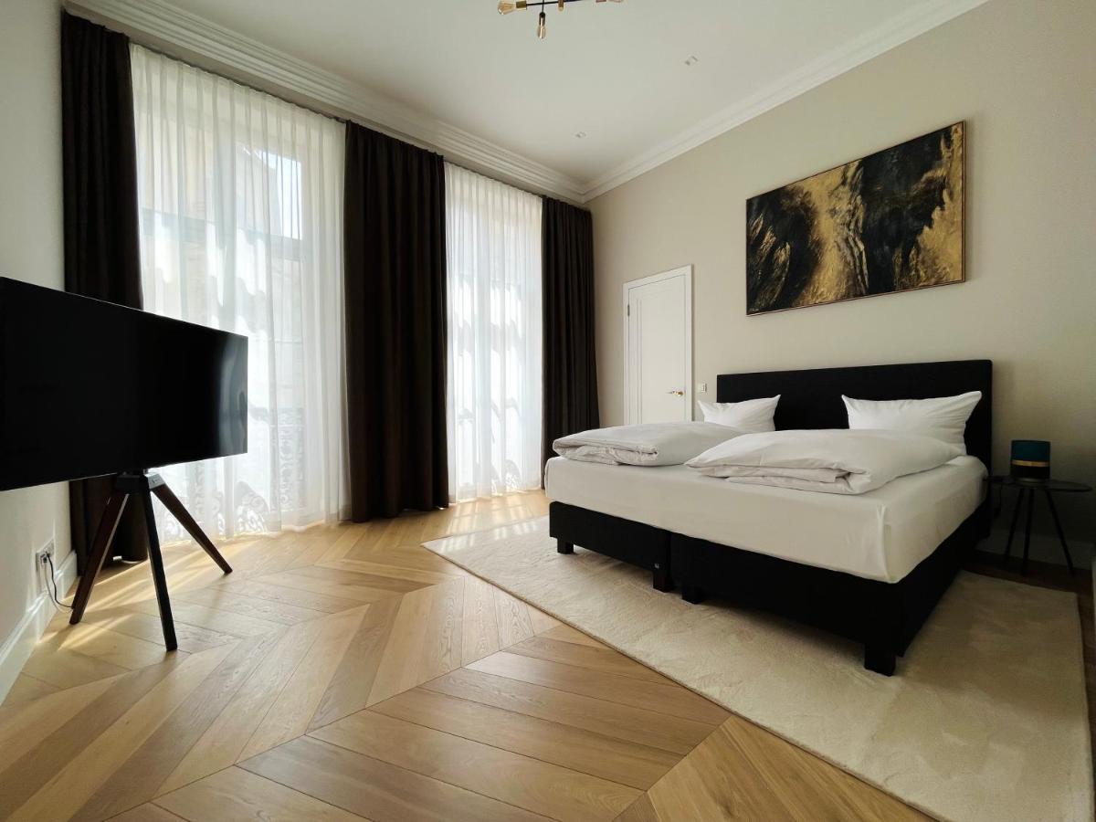 Luxury Home / 3-Raum-Suite An Der Frauenkirche / 4 Dresden Bagian luar foto